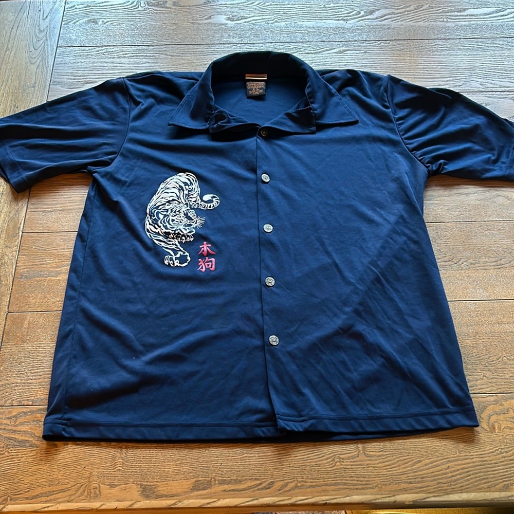 ZONS - Short Sleeve Button Down XL Navy -  Blue Tiger Graphic Y2K